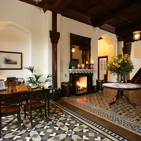 Mount Falcon Estate Szálloda 4*