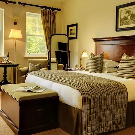 Hotel Mount Falcon Estate