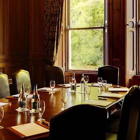 Hotel Mount Falcon Estate
