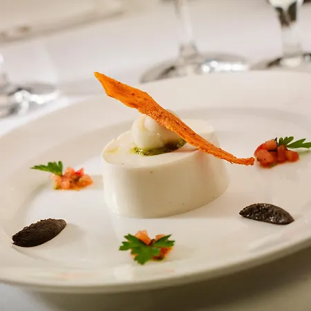 Mount Falcon Estate מלון 4*