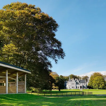 Hotel Mount Falcon Estate