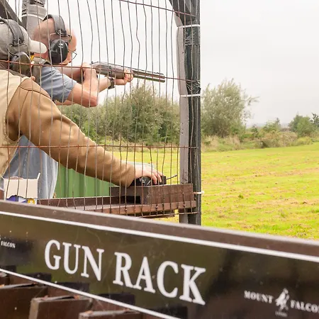 Mount Falcon Estate 4*