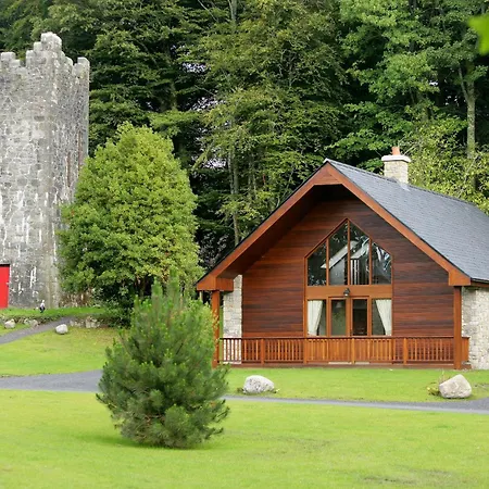 Mount Falcon Estate בלינה