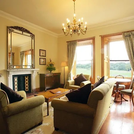 מלון Mount Falcon Estate בלינה