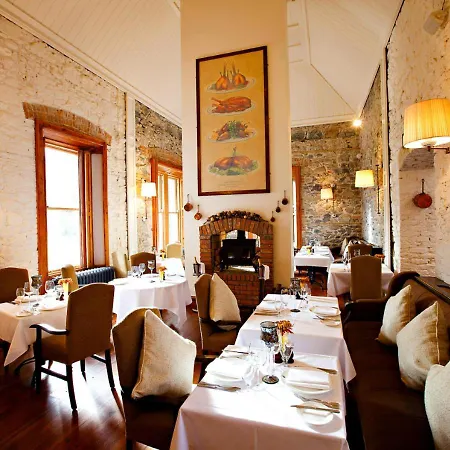 מלון Mount Falcon Estate