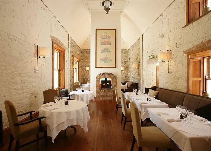 Mount Falcon Estate מלון