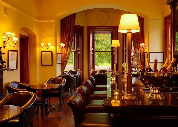 Mount Falcon Estate מלון 4*