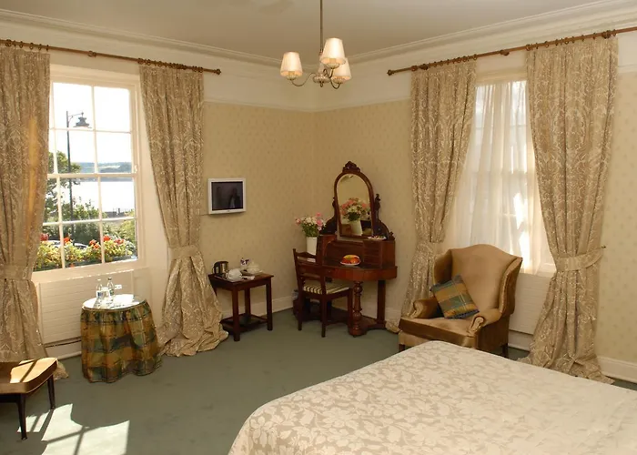 מלון Mount Falcon Estate בלינה