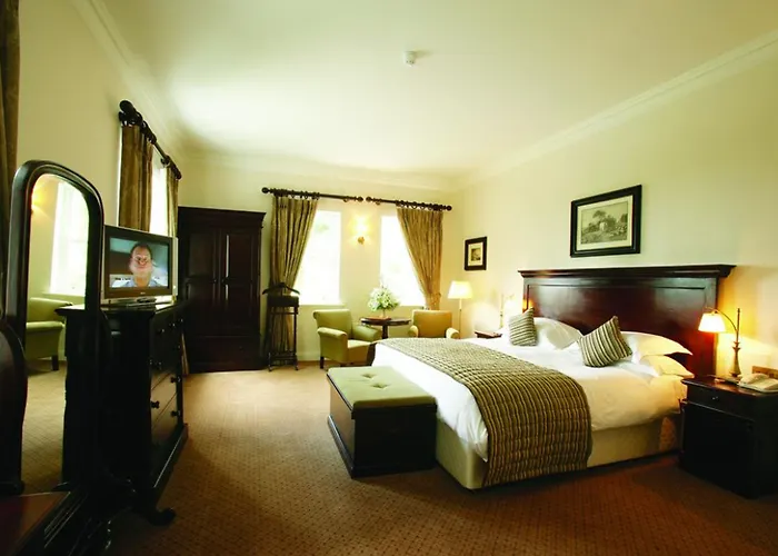 Mount Falcon Estate 4*