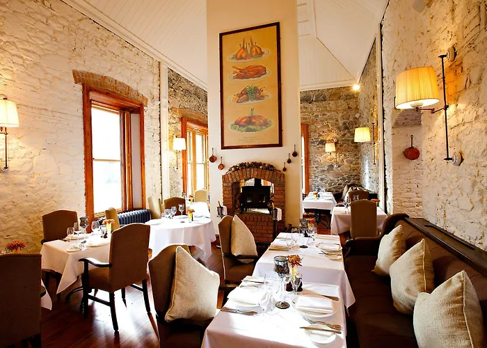 Mount Falcon Estate מלון 4*