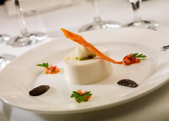 Mount Falcon Estate מלון 4*