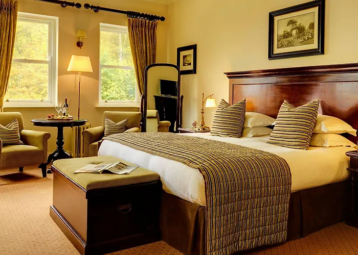 Mount Falcon Estate בלינה