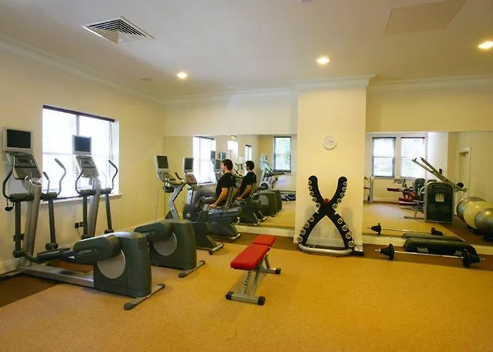 Mount Falcon Estate מלון בלינה