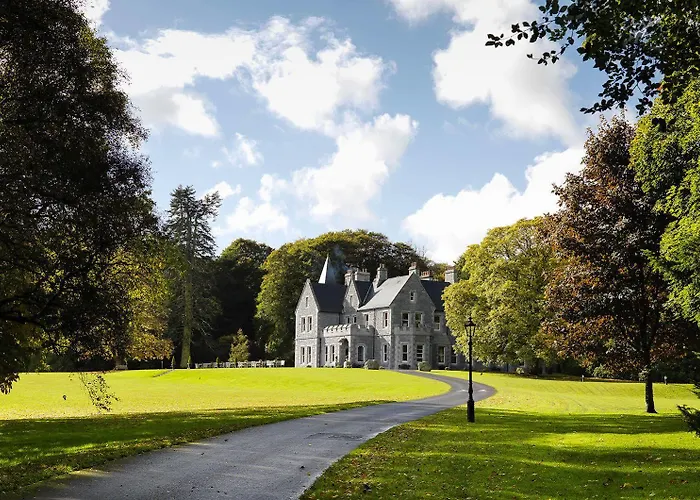 Mount Falcon Estate 4*