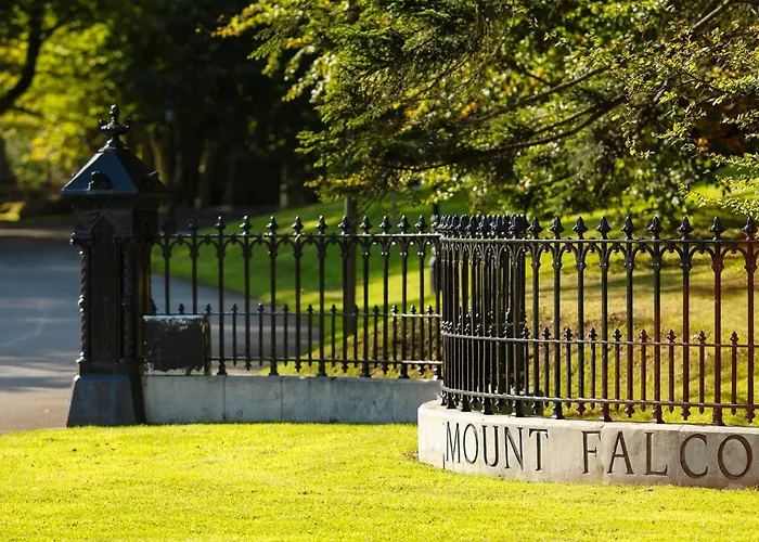 Mount Falcon Estate מלון 4*