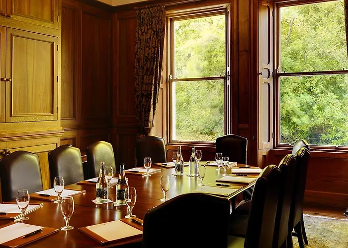 מלון Mount Falcon Estate בלינה